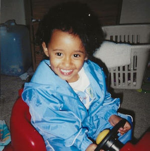 Meet your Posher, Alexia